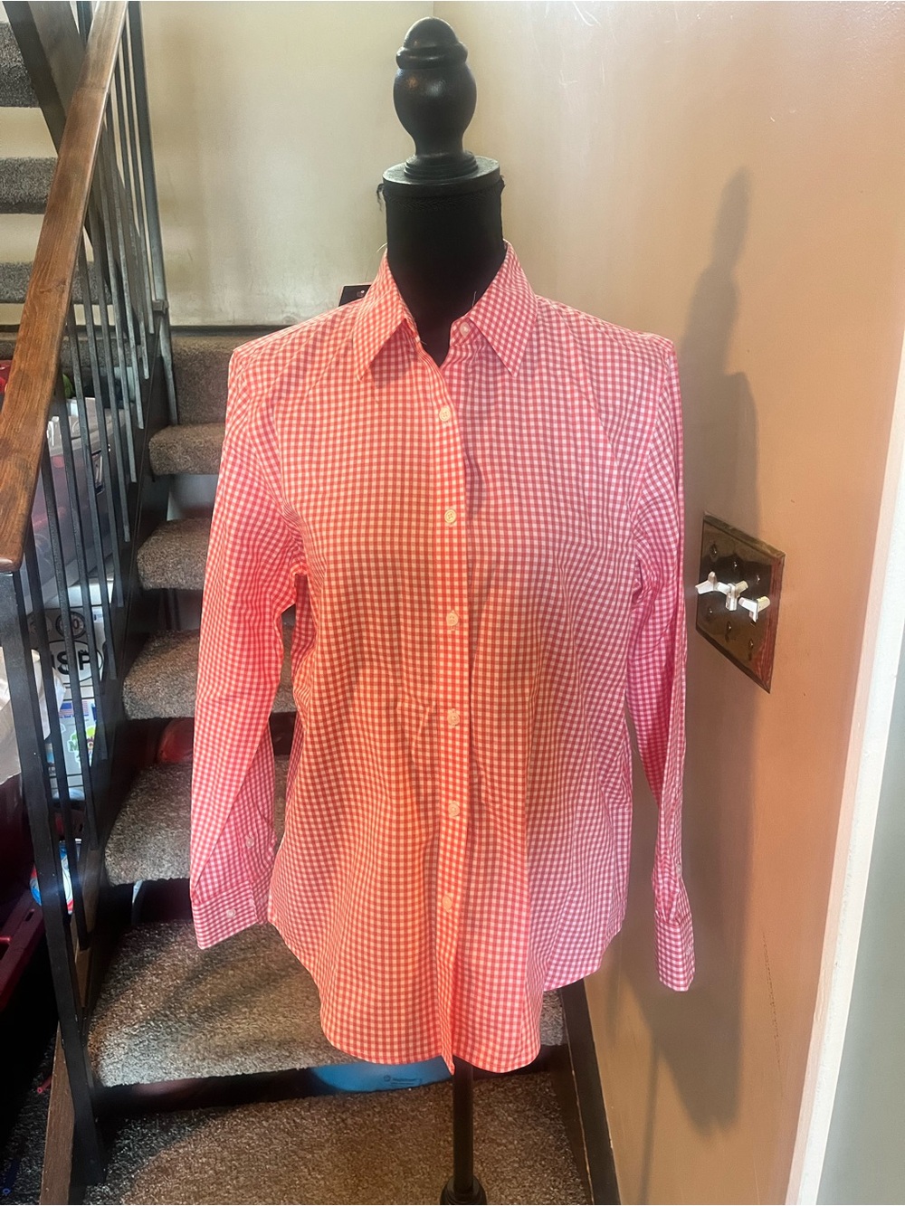 NWT Jones New York Shirt Women’s Button up Top Coral & White Gingham Size Small